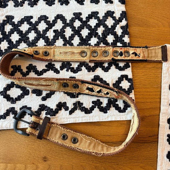 Daytrip Buckle Distressed Cotton Boho Tan Brown Belt size medium M - Picture 4 of 6